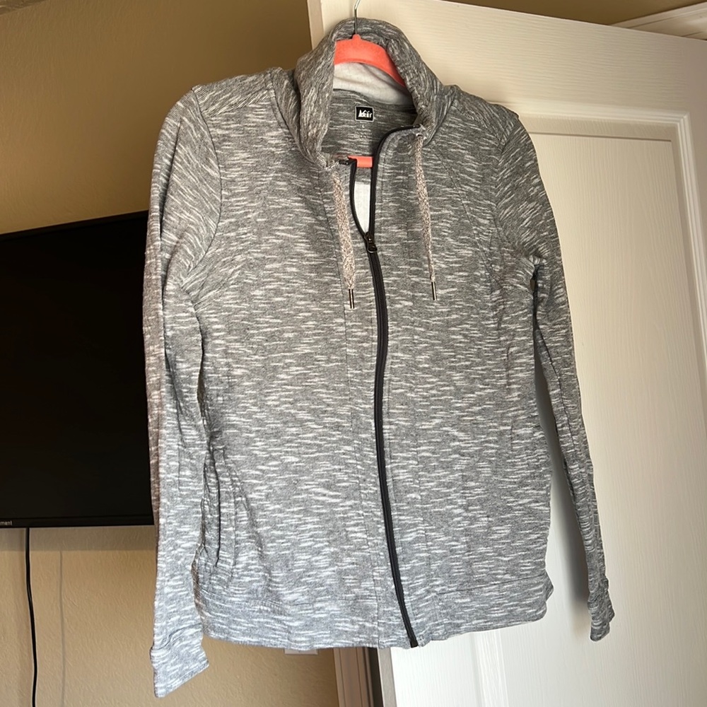 Rei gray sweatshirt with drawstring for cowl neck